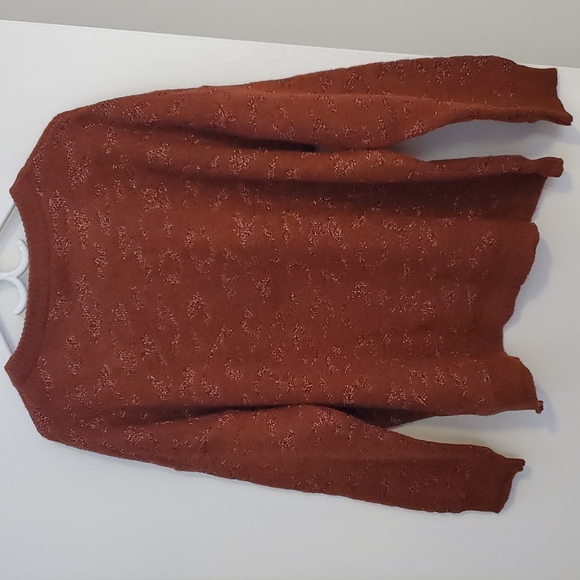 Women Wool Sweater - Picture 3 of 3